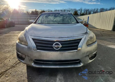 2015 Nissan Altima 2.5 z USA, uszkodzony, nr VIN 1N4AL3APXFC490971